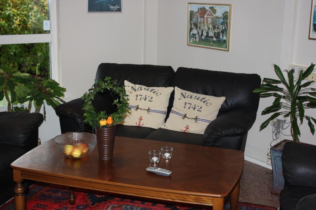 Hotell Angoeringen カールスクルーナ エクステリア 写真