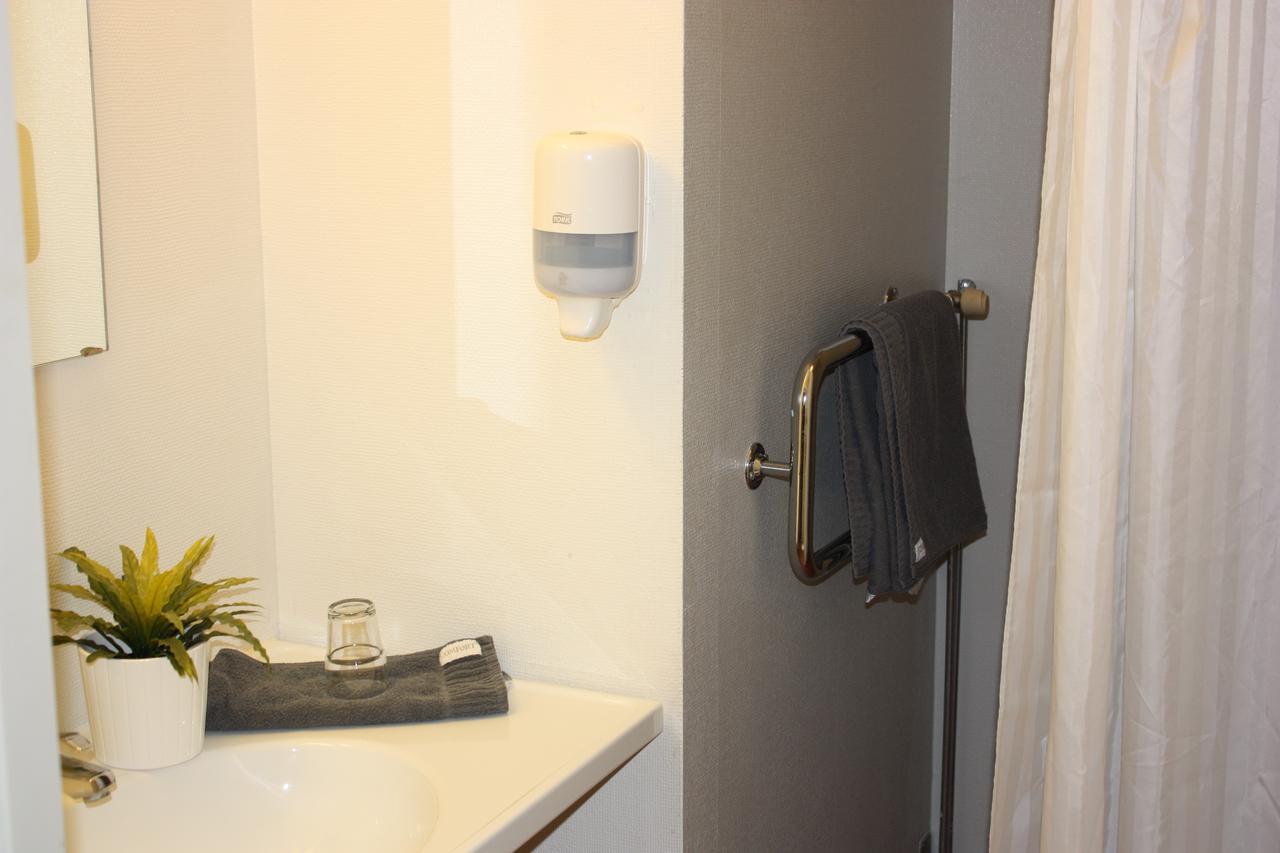 Hotell Angoeringen カールスクルーナ エクステリア 写真