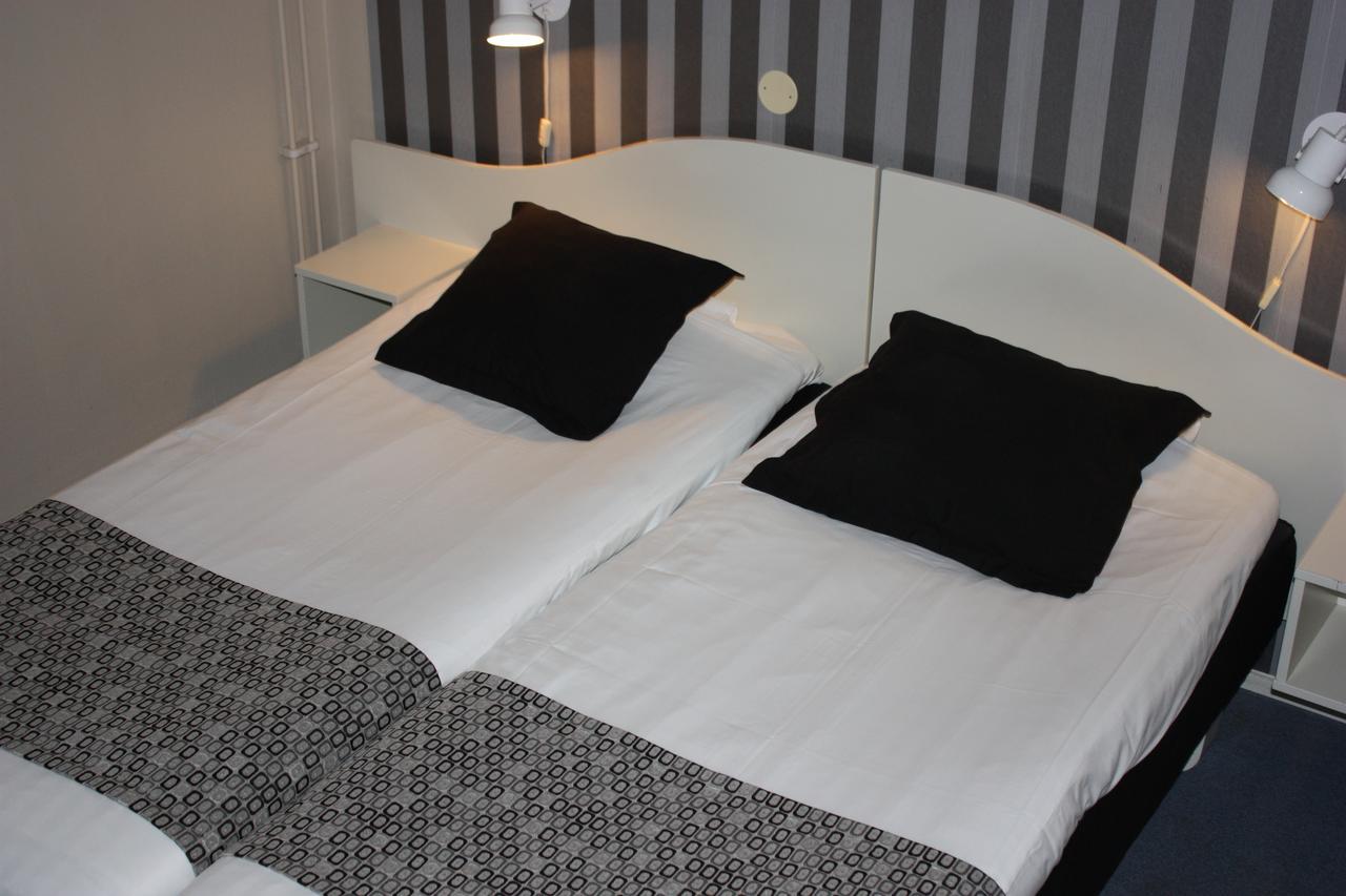 Hotell Angoeringen カールスクルーナ エクステリア 写真