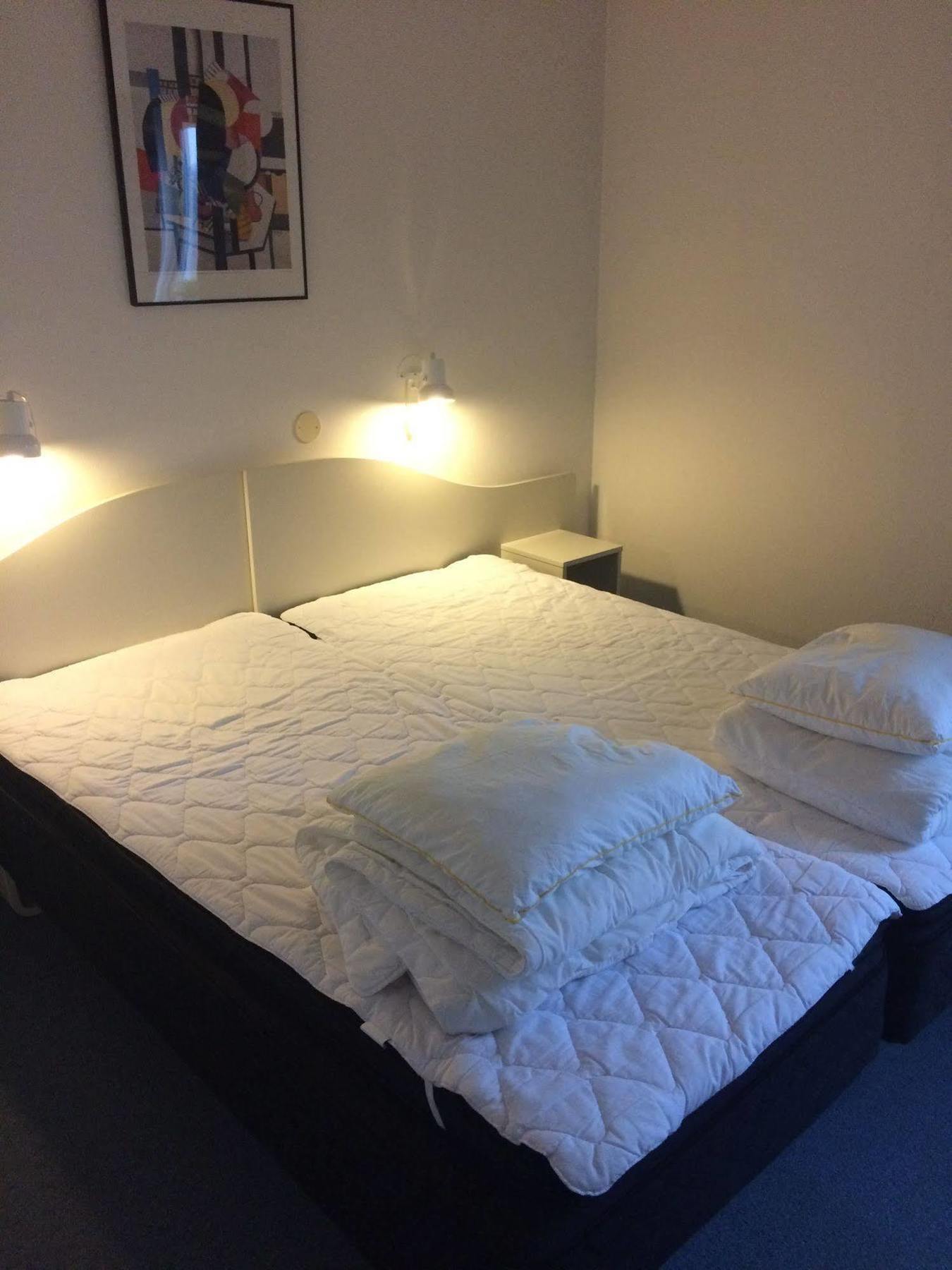 Hotell Angoeringen カールスクルーナ エクステリア 写真