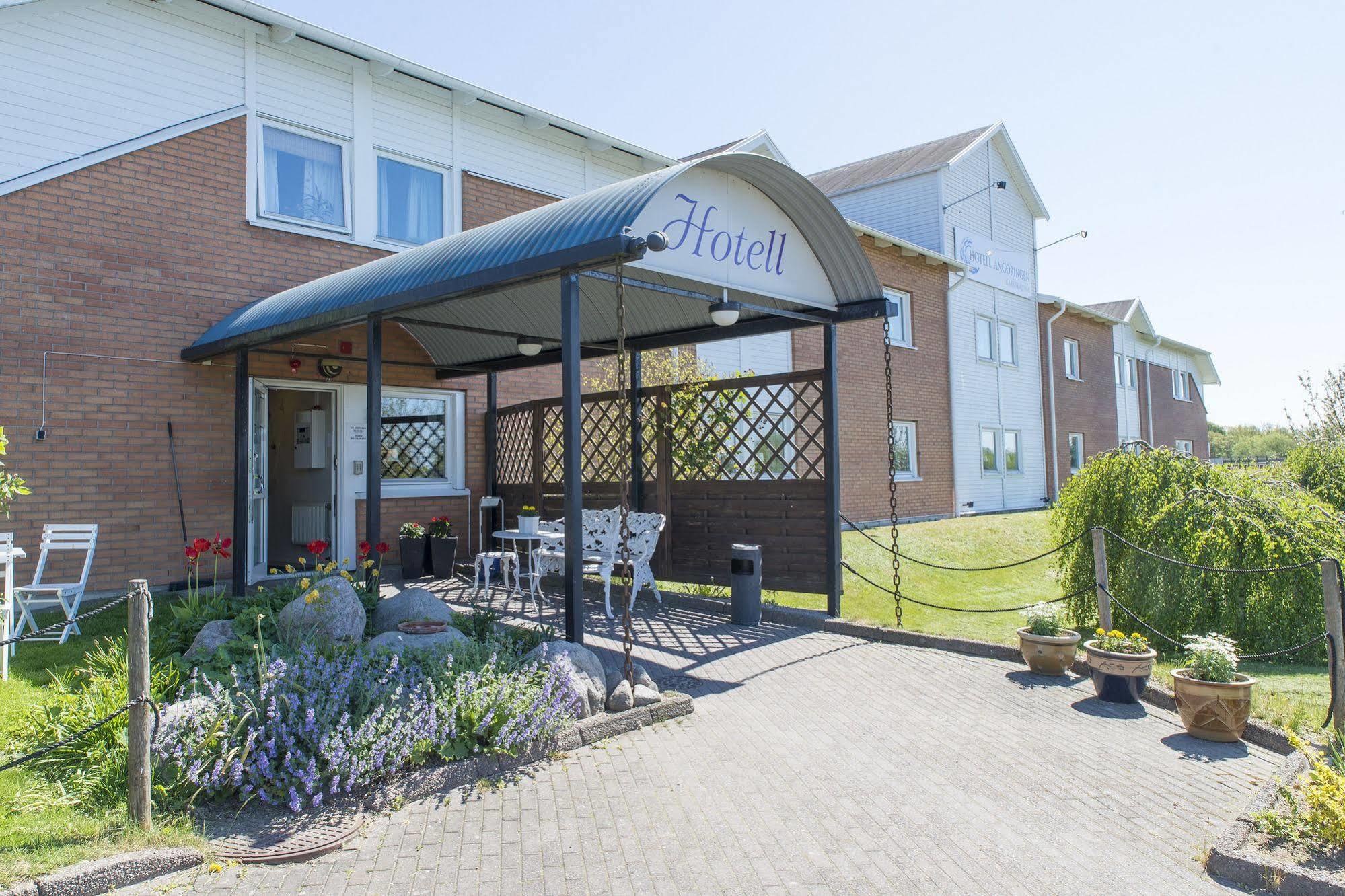Hotell Angoeringen カールスクルーナ エクステリア 写真