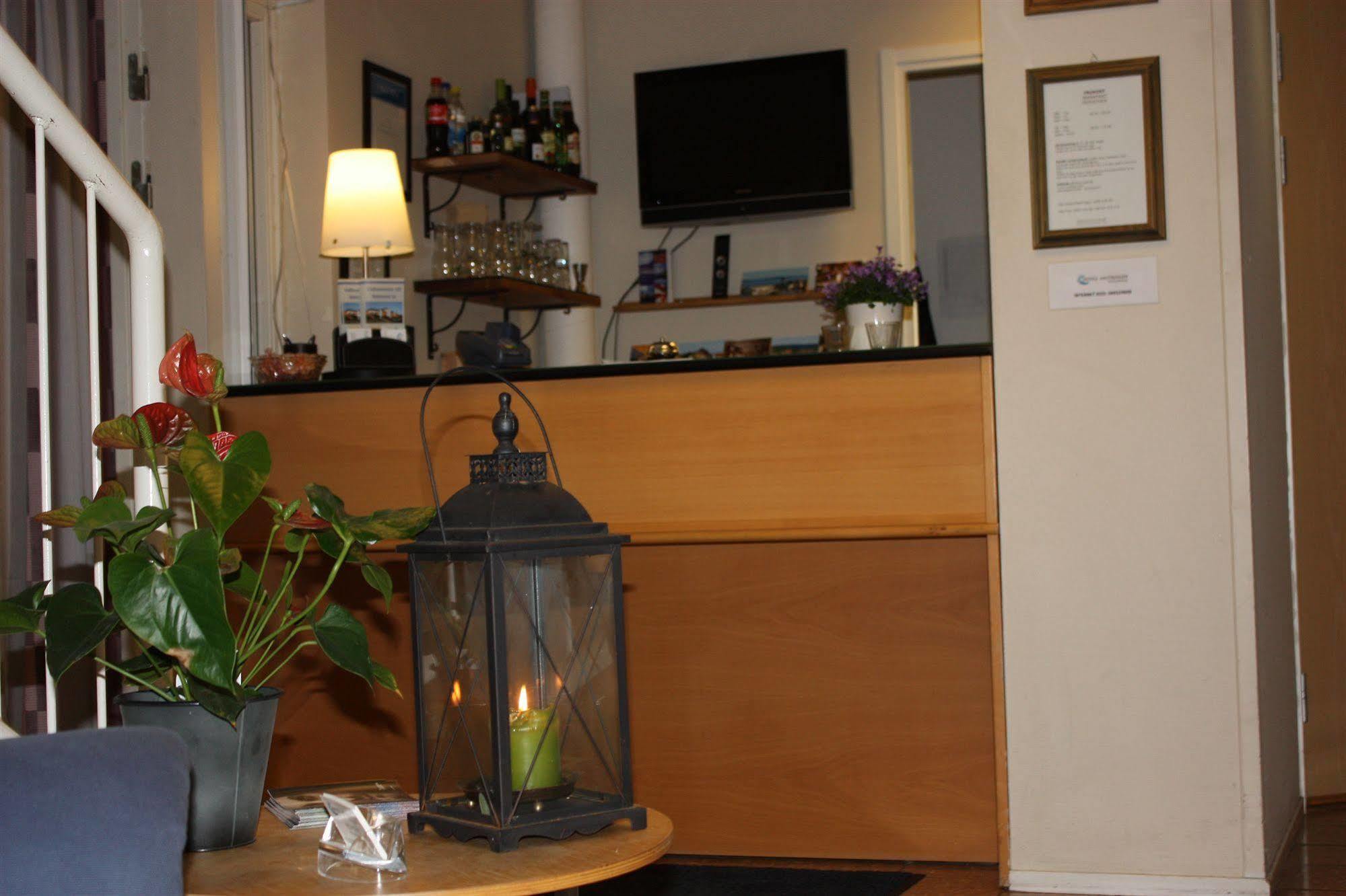 Hotell Angoeringen カールスクルーナ エクステリア 写真